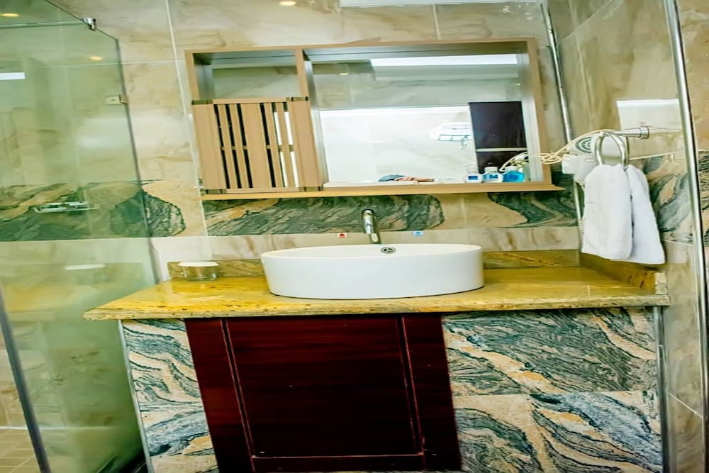 Фото Golden Tulip Hotel - Rivotel