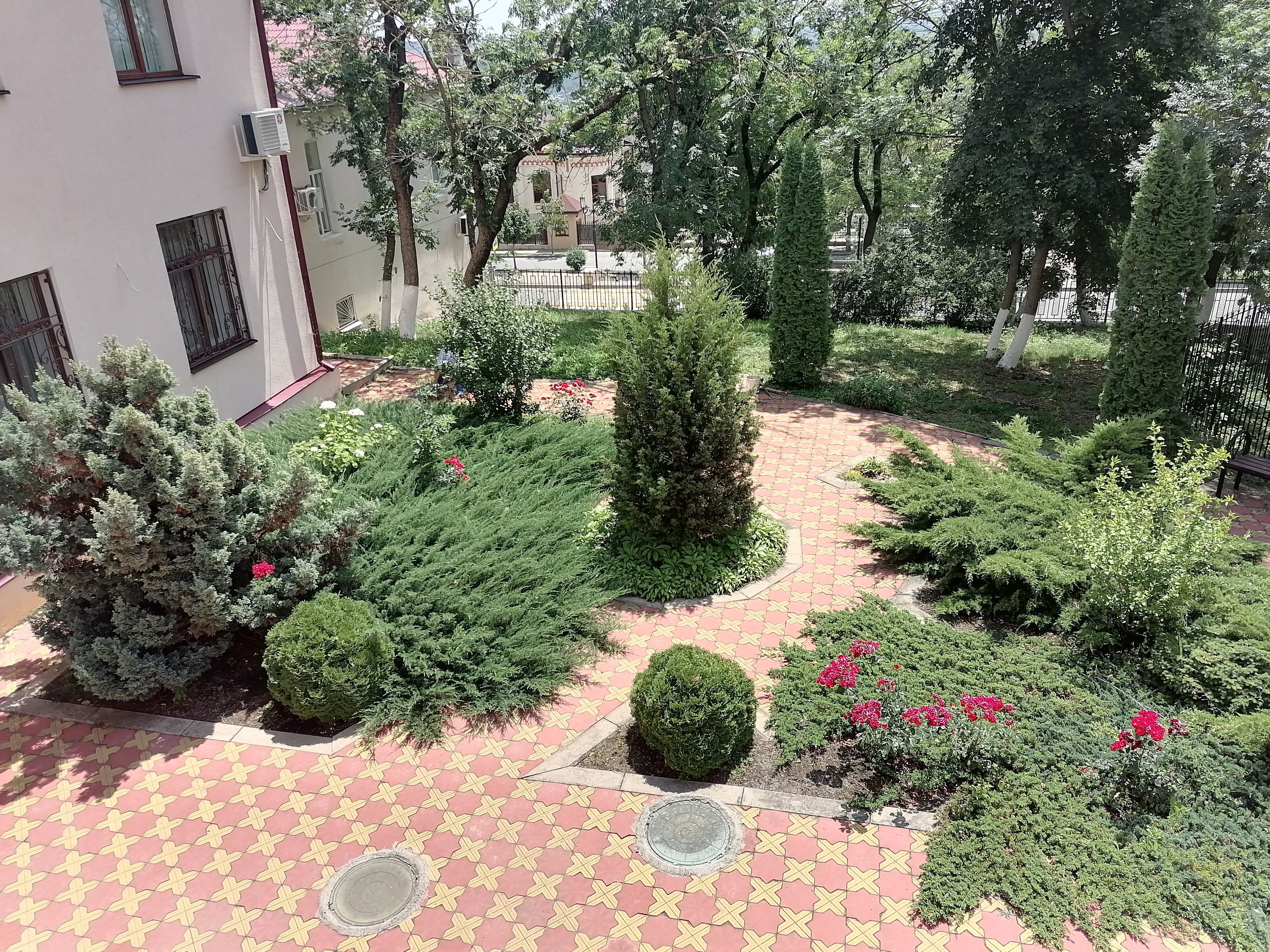 Фото отеля 2