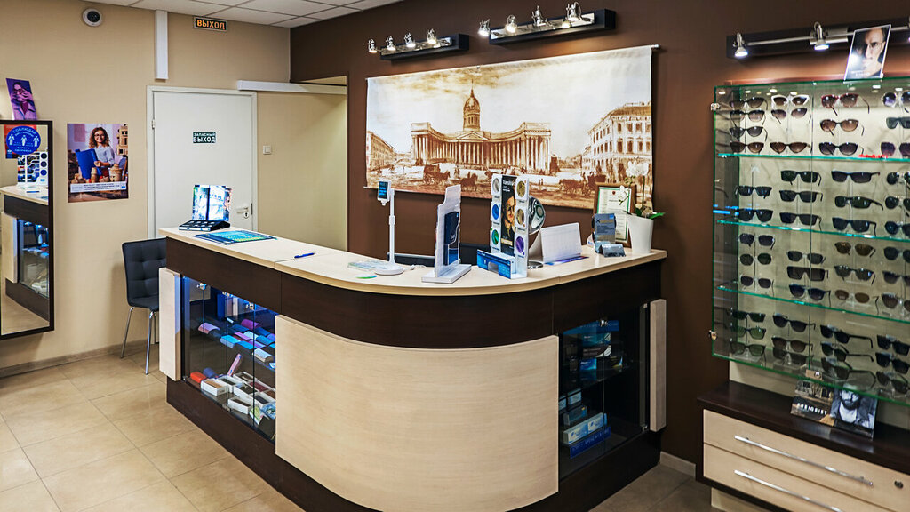 Opticial store Nevskaya Optika, Saint Petersburg, photo