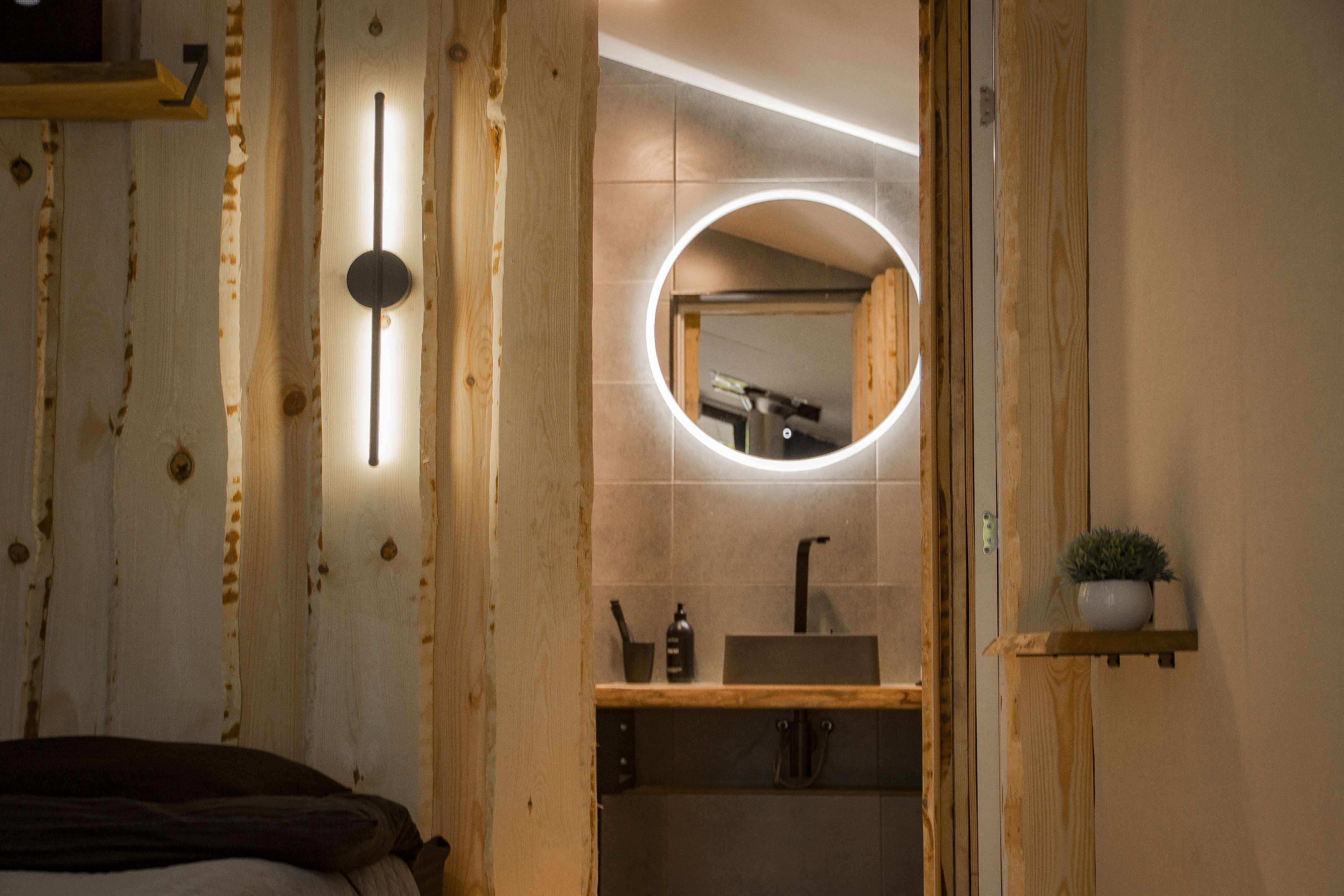 Фото BlackVillage