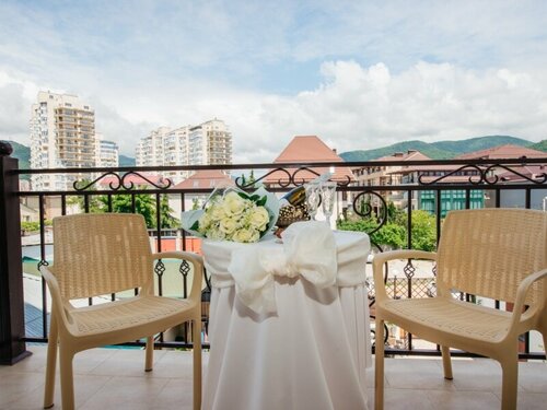 Гостиница Лаура в Лазаревском