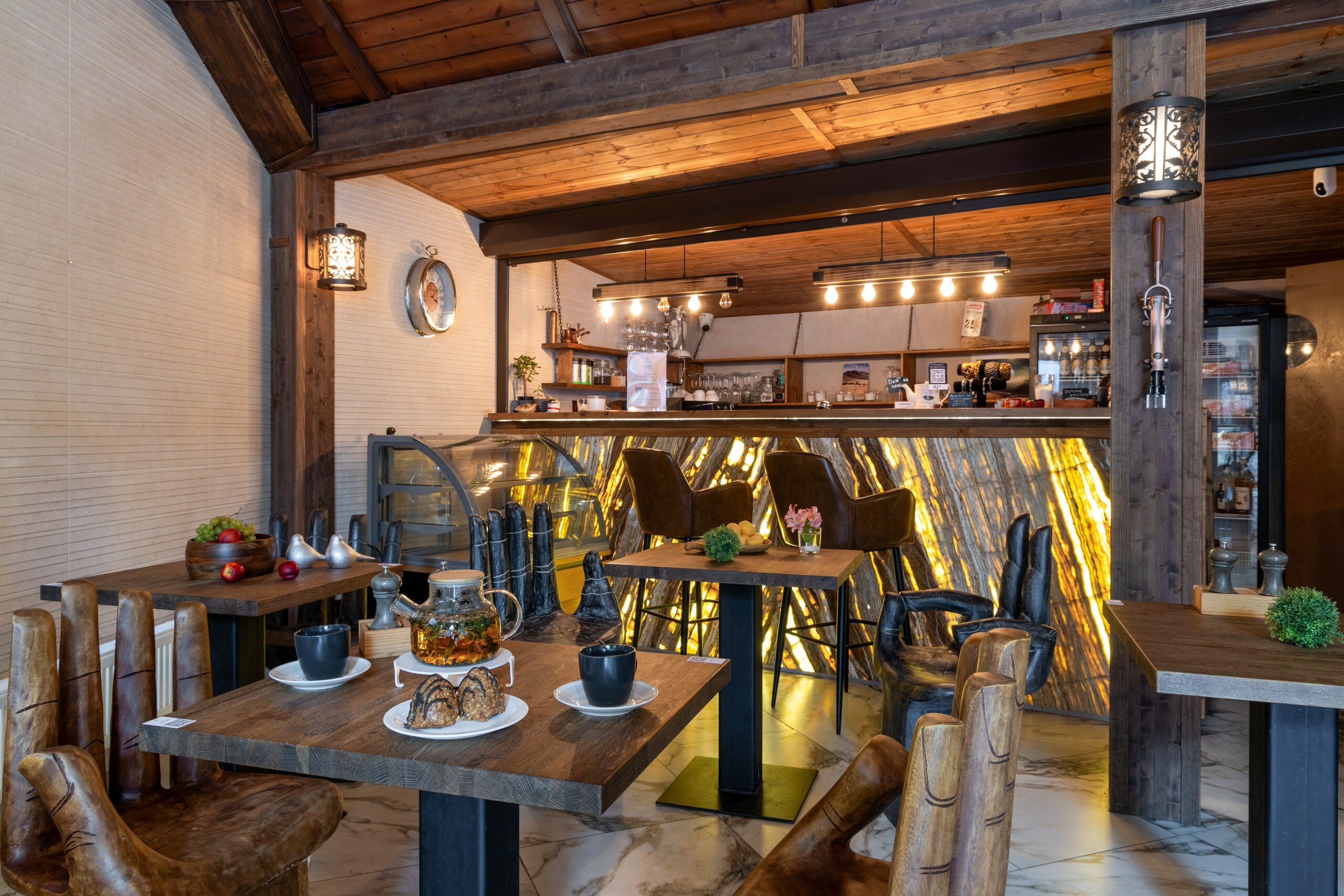 Фото Red Wood by Provence