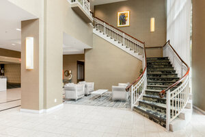 Гостиница Executive Plaza Hotel & Conference Centre Metro Vancouver в Нью-Вестминстере
