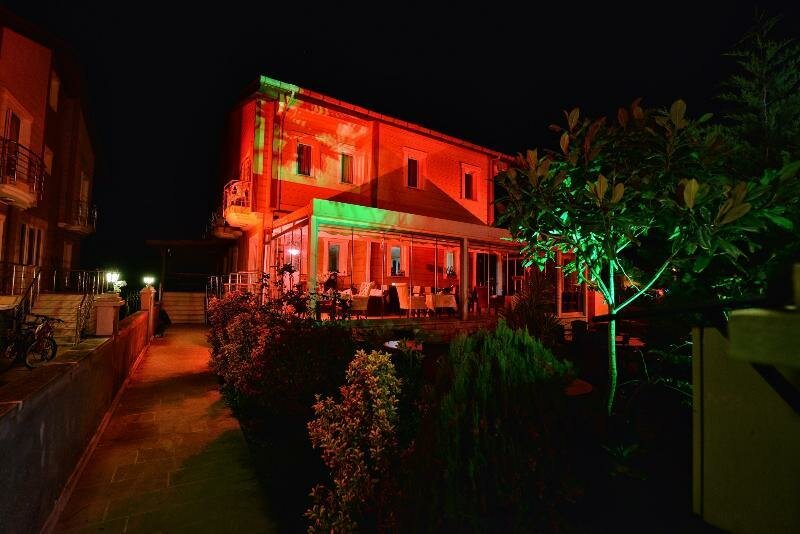 Гостиница Assortie La Villa Hotel в Шиле
