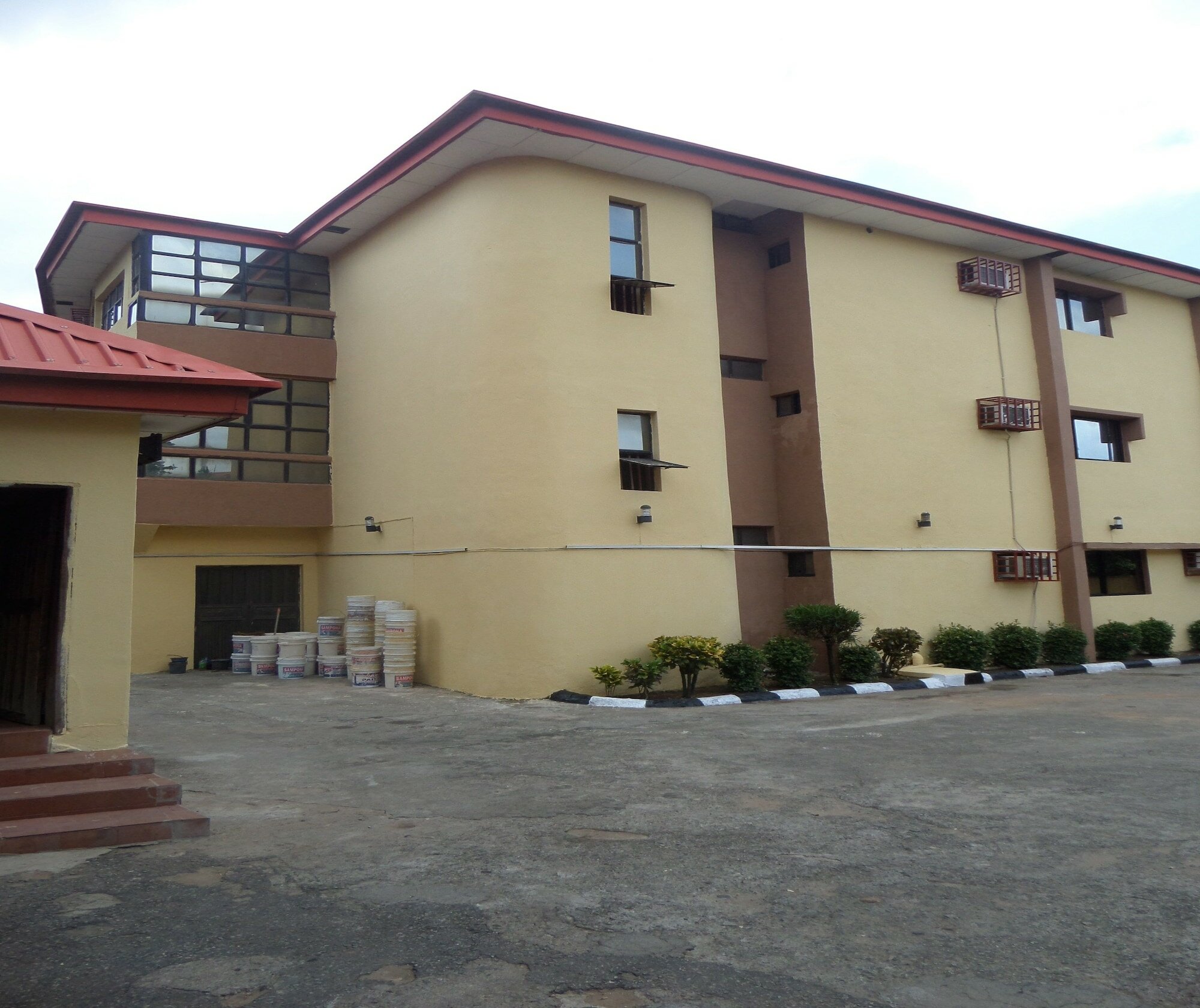 Фото отеля 1