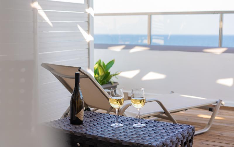 Фото Paralia Beach Boutique Hotel