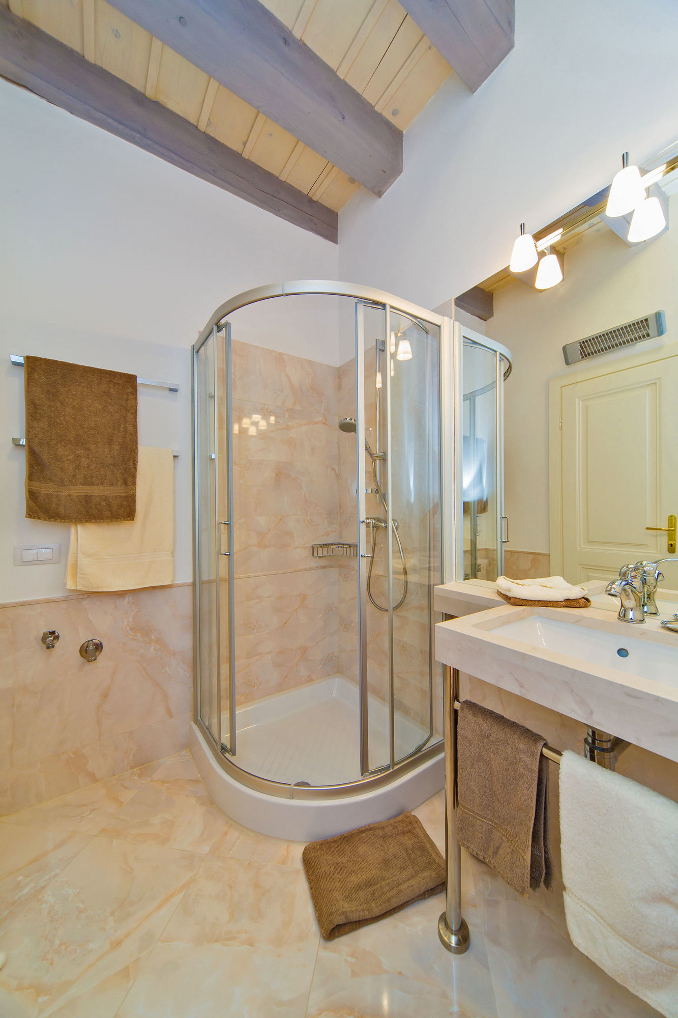 Фото Lausion Apartments