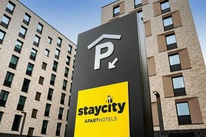 отель Staycity Aparthotels Frankfurt Airport