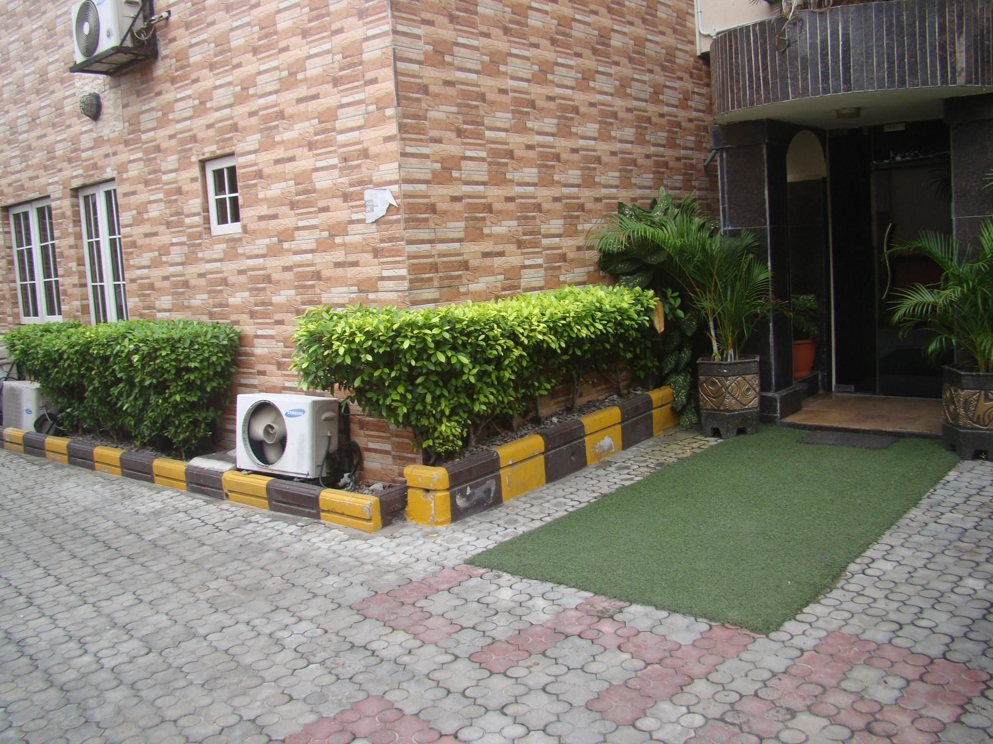 Фото отеля 3