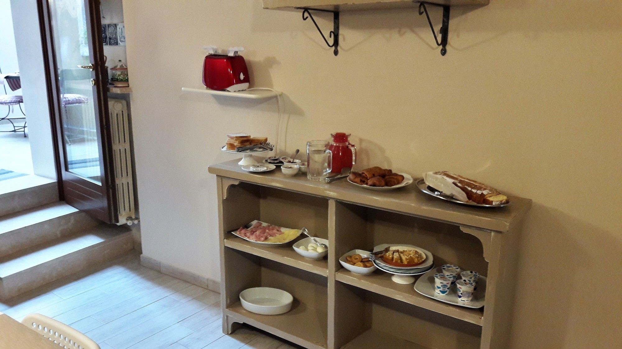 Фото Le Finestre Sul Borgo Rooms