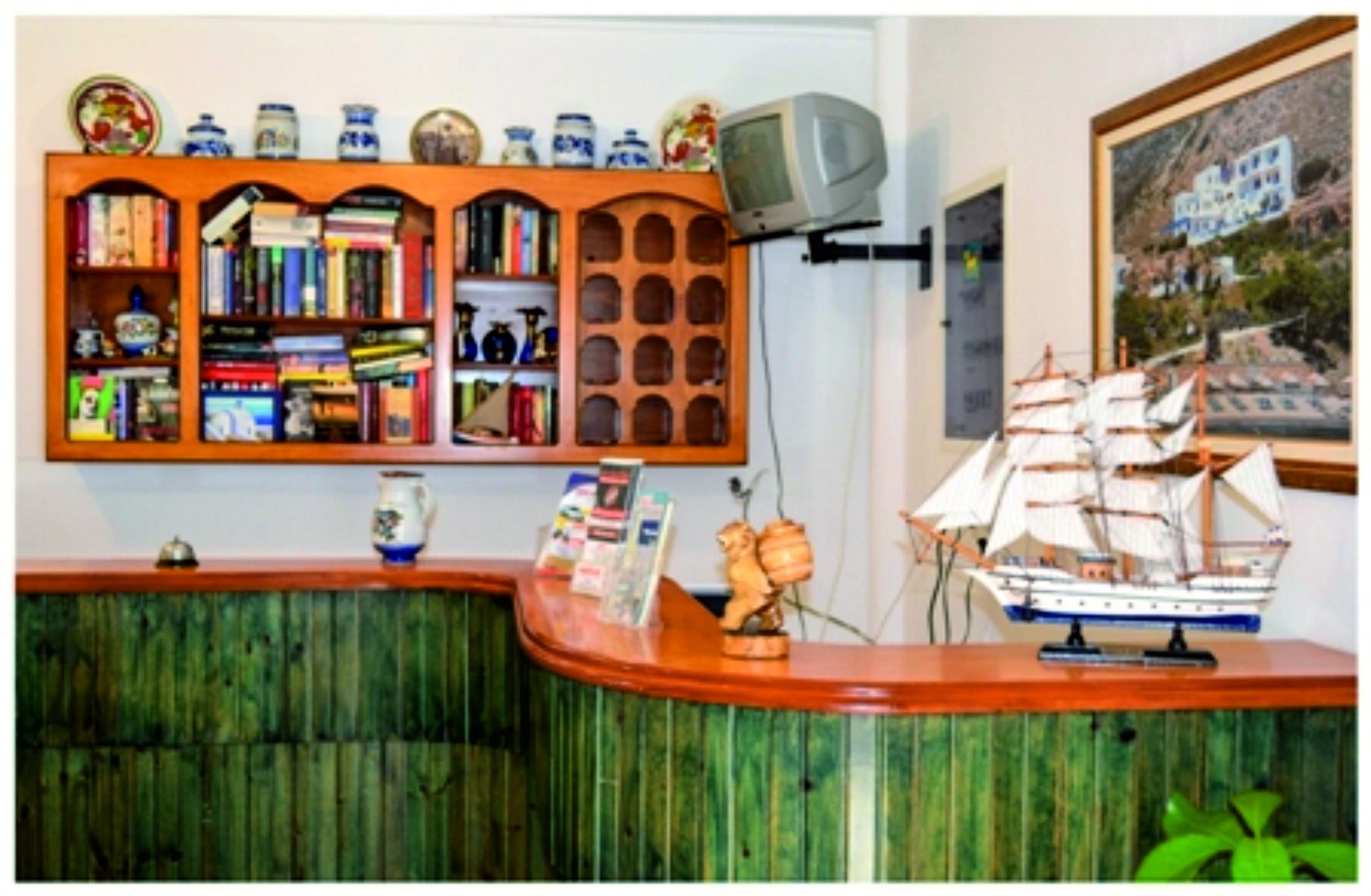 Фото Arhontiko Hotel