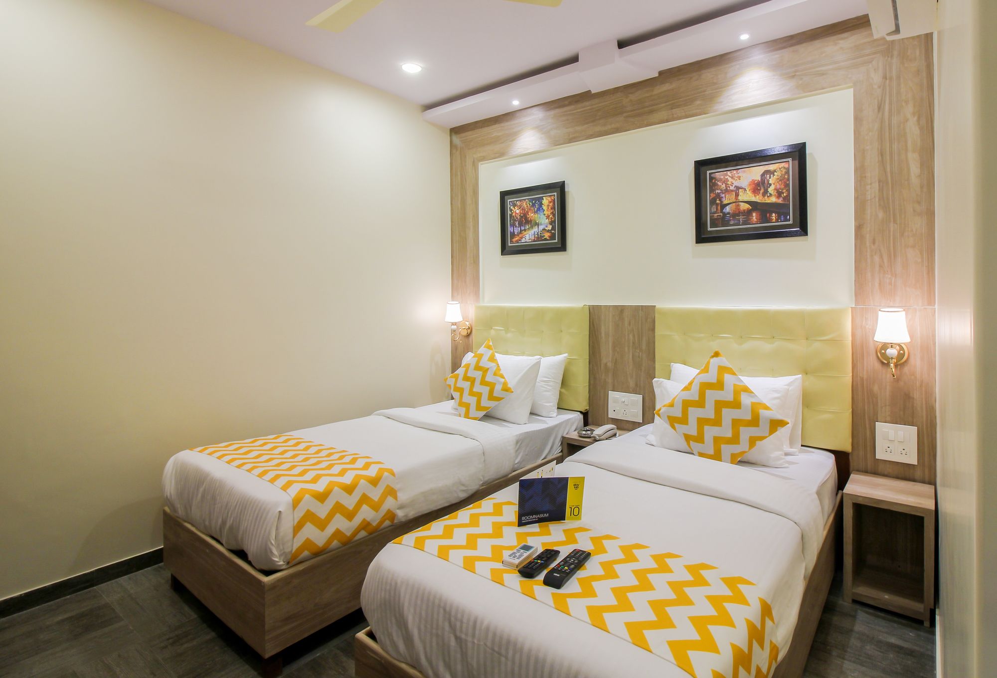 Фото FabHotel Aksa International Andheri East