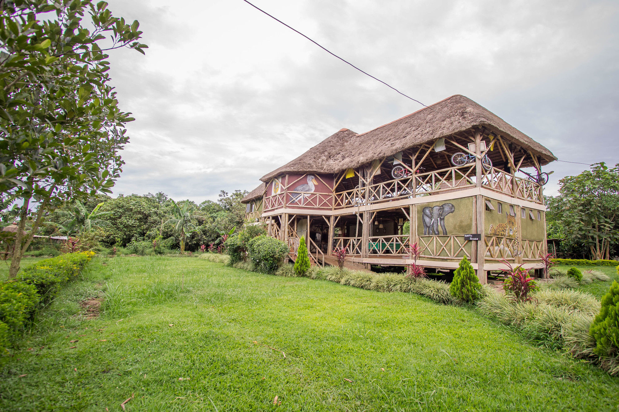 Фото Roots Retreat and Camping Resort