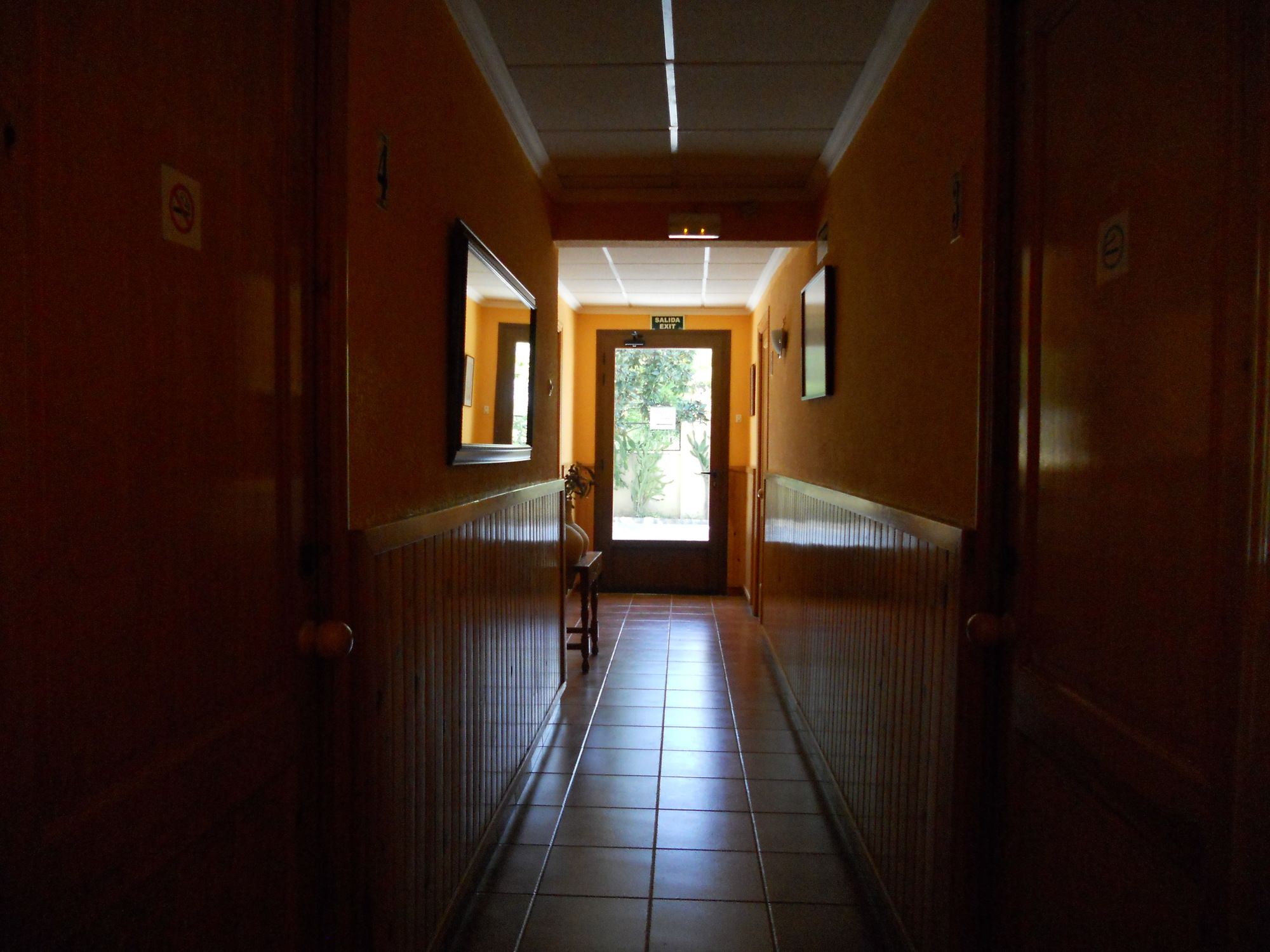 Фото Hostal El Callejon