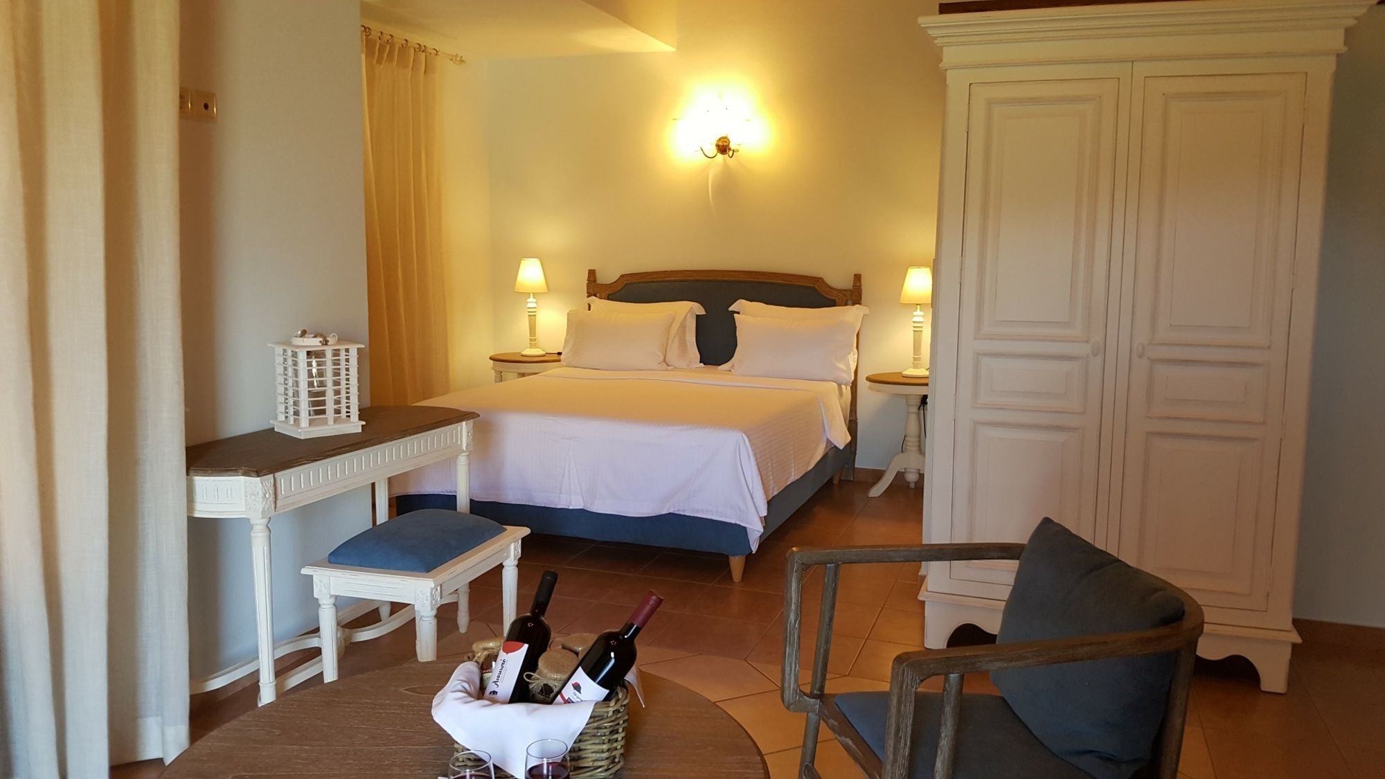 Фото Liotrivi Historical Mansion & Boutique Hotel