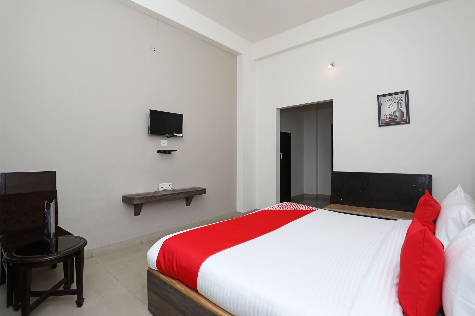 Фото Oyo 10967 Dhola Maru Resort