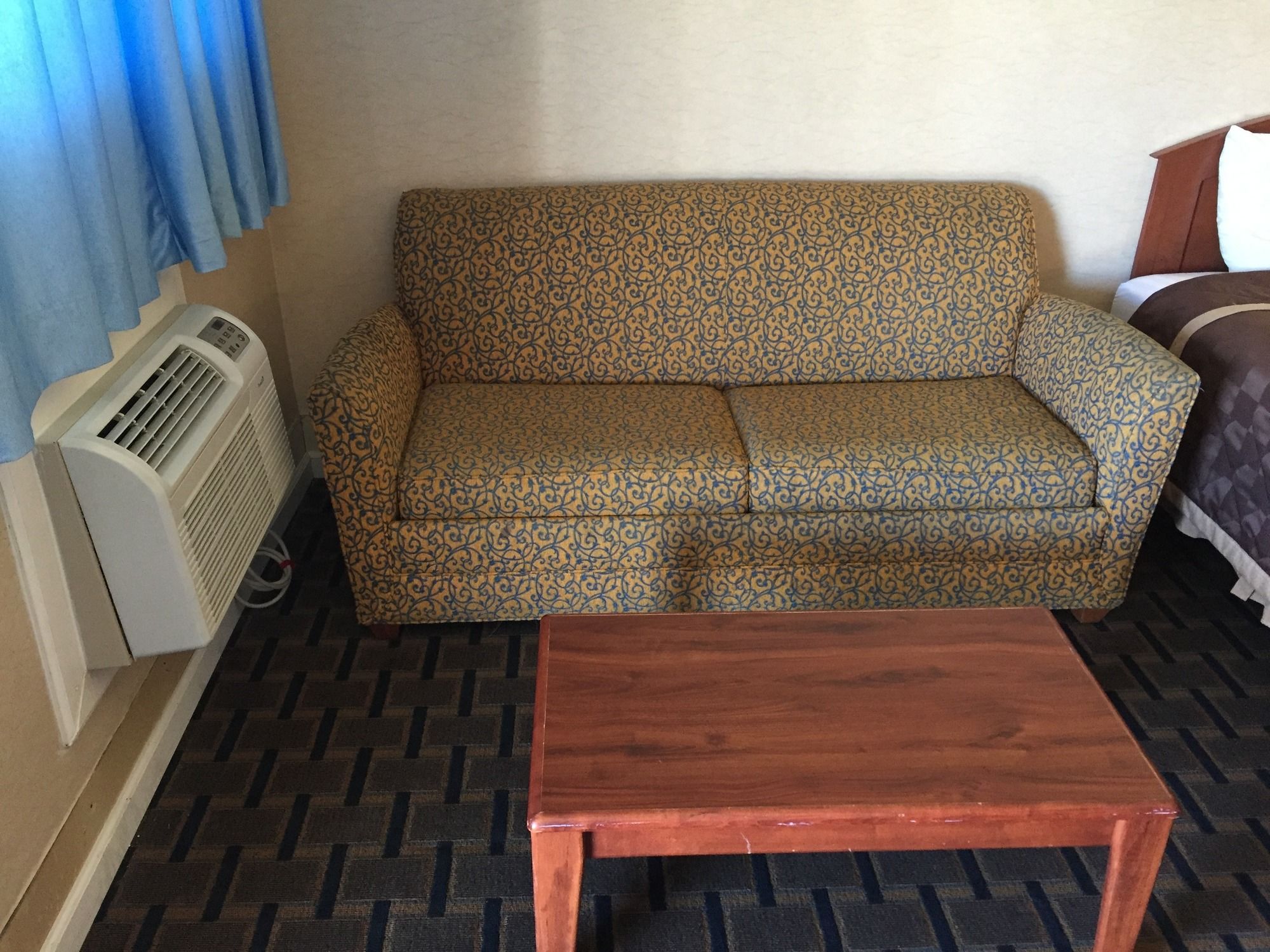 Фото Country Manor Motel Watkins