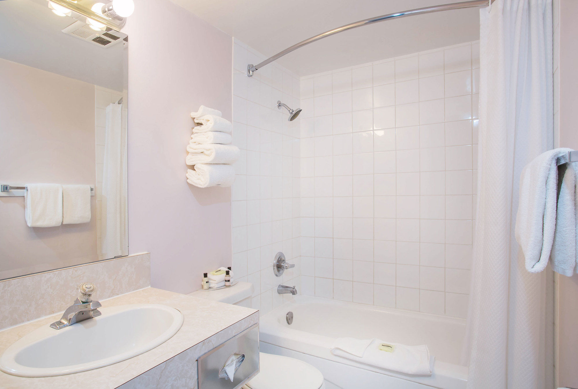 Фото Sandman Inn Cache Creek