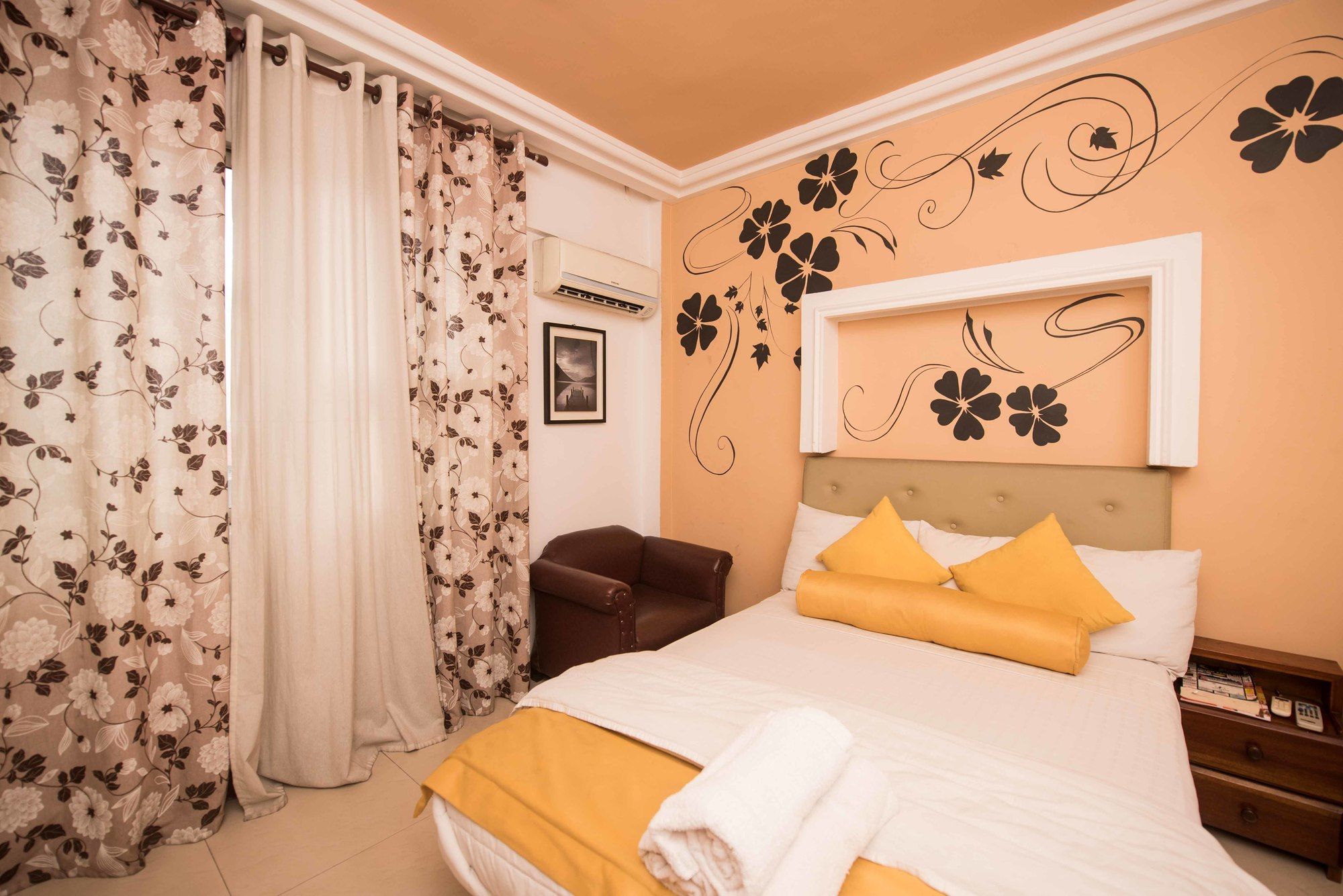 Фото Niagara Hotel