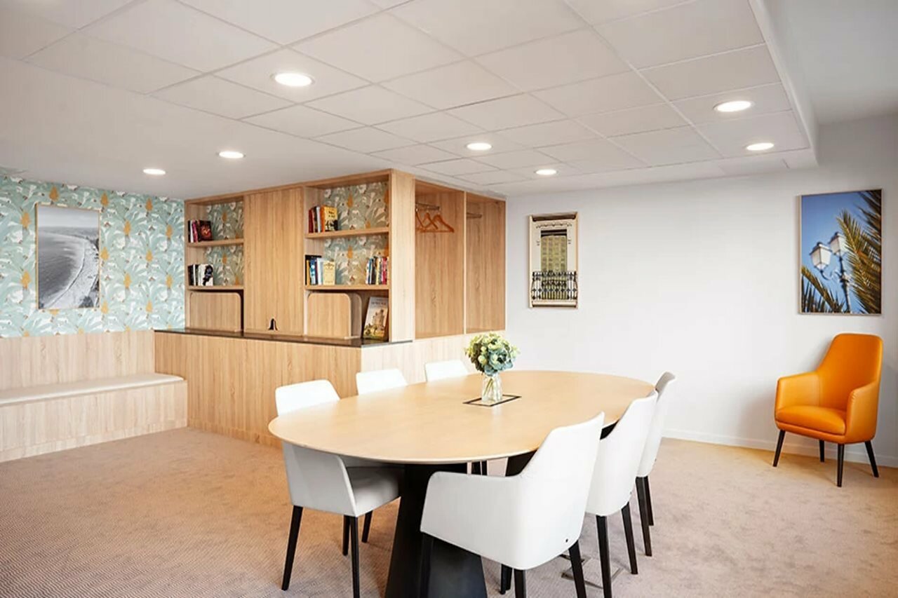 Фото Residhome Nice Aéroport