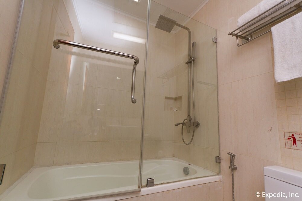 Фото Allure Hotel & Suites