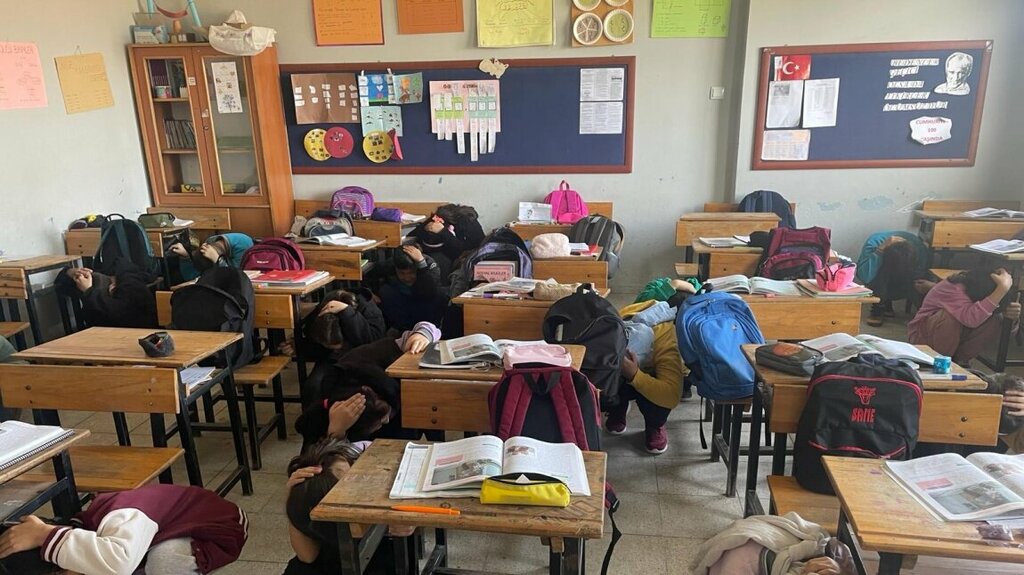 مدرسة ابتدائية Devecikonagi Ilkogretim Okulu ، ، صورة