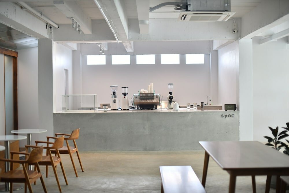 Фото At Kamala Hotel