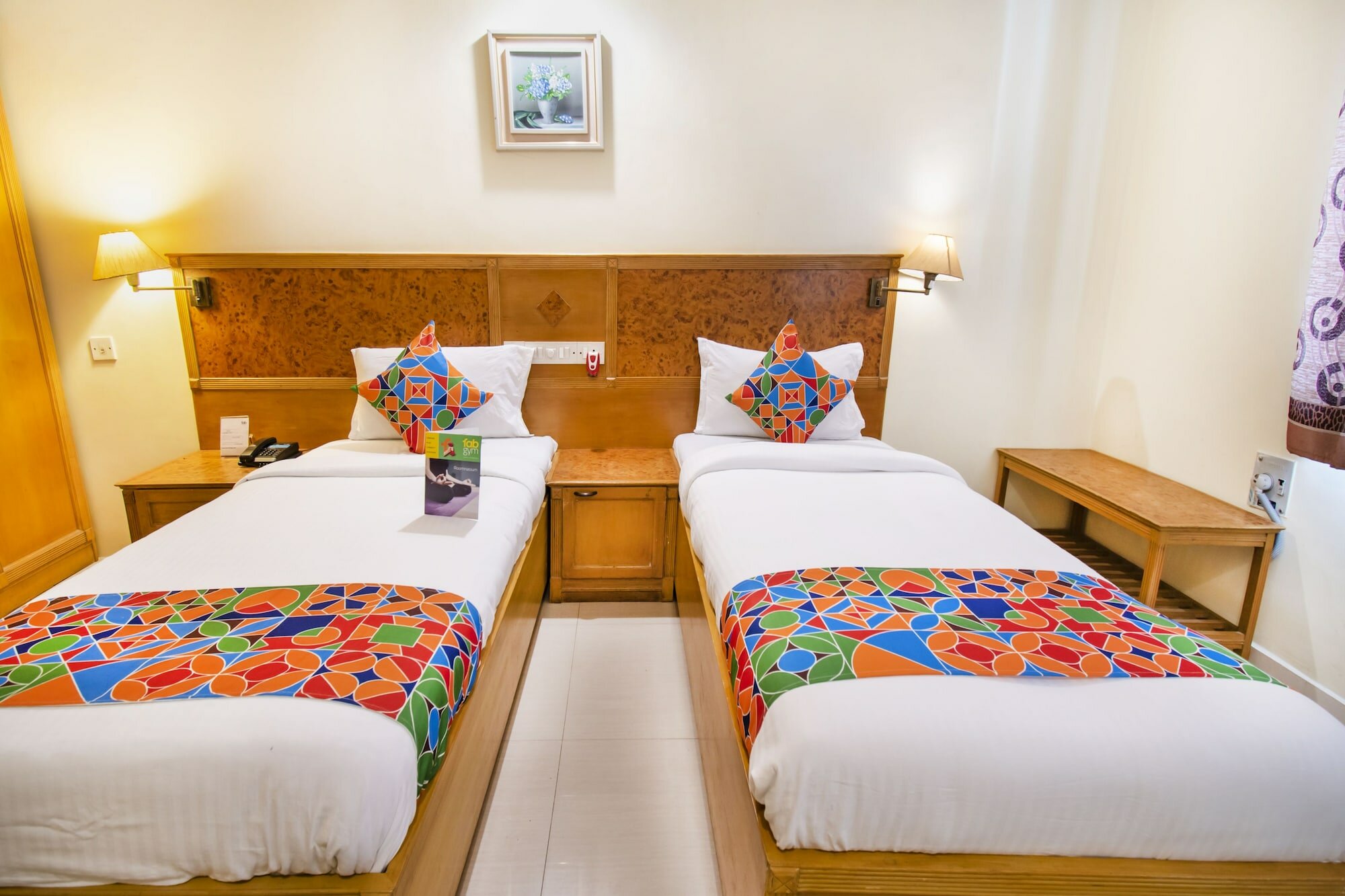 Фото FabHotel Metro Manor Central Station