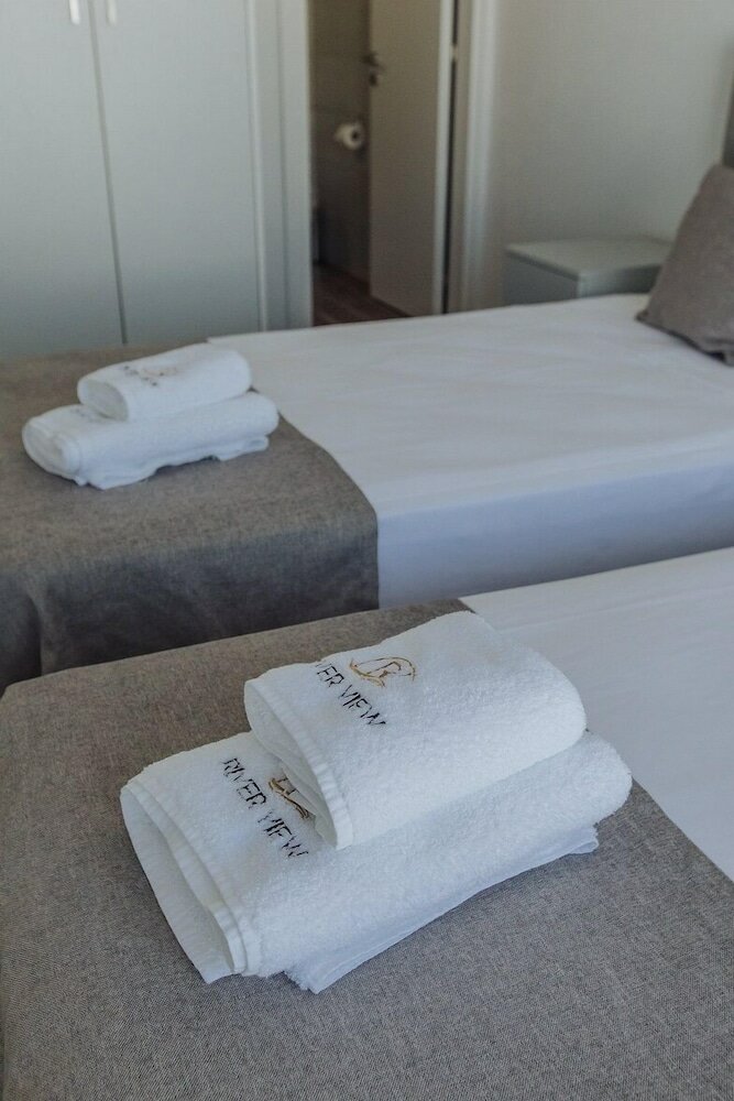 Фото River View Boutique