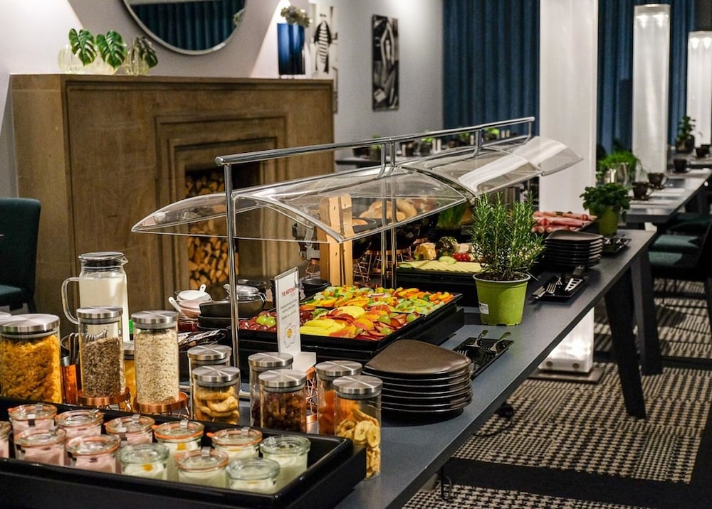 Фото The Midtown Hotel by The New Yorker