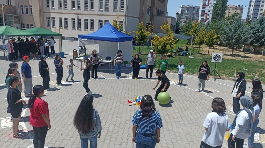 Primary school Adviye-Ahmet Eminoglu Primary School, Kayseri, photo