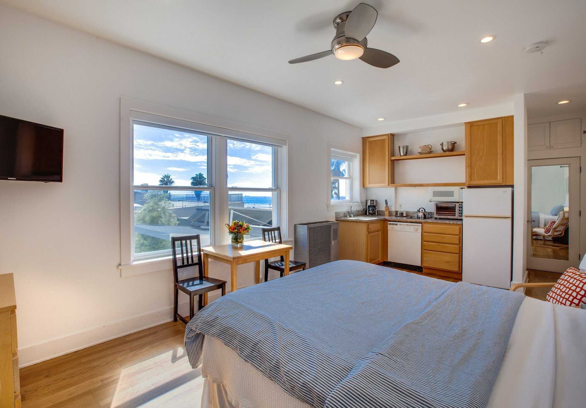 Фото Venice Suites