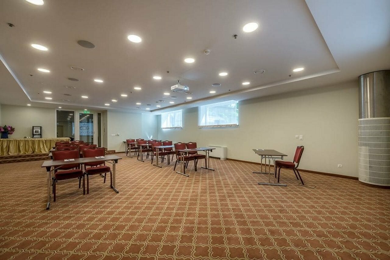 Фото Ratonda Centrum Hotels