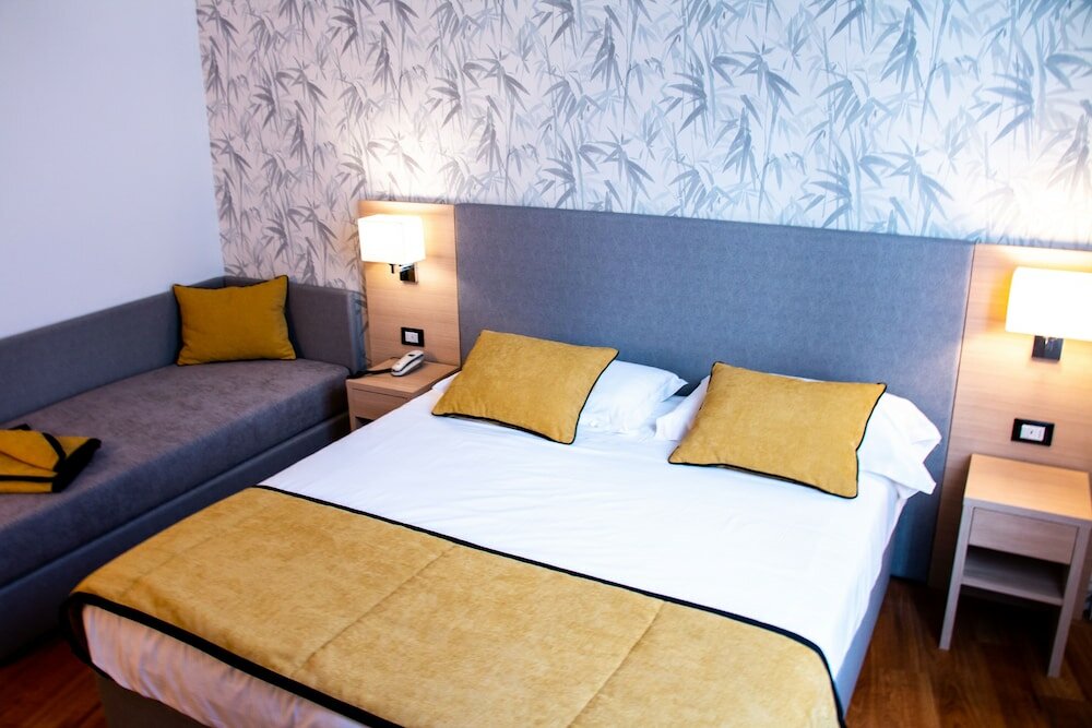 Фото Hotel Accademia