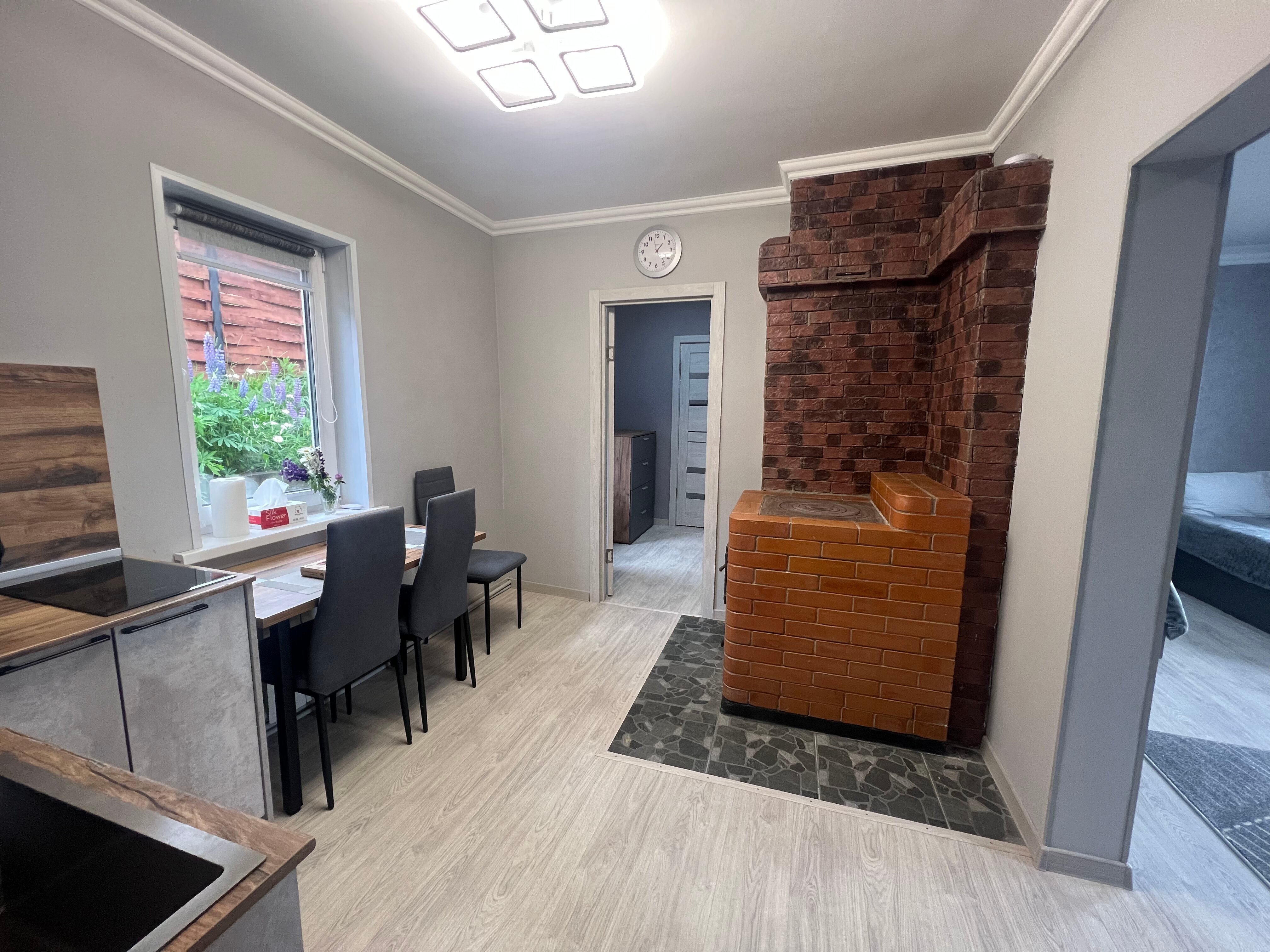 Фото Уютный дом с видом на море