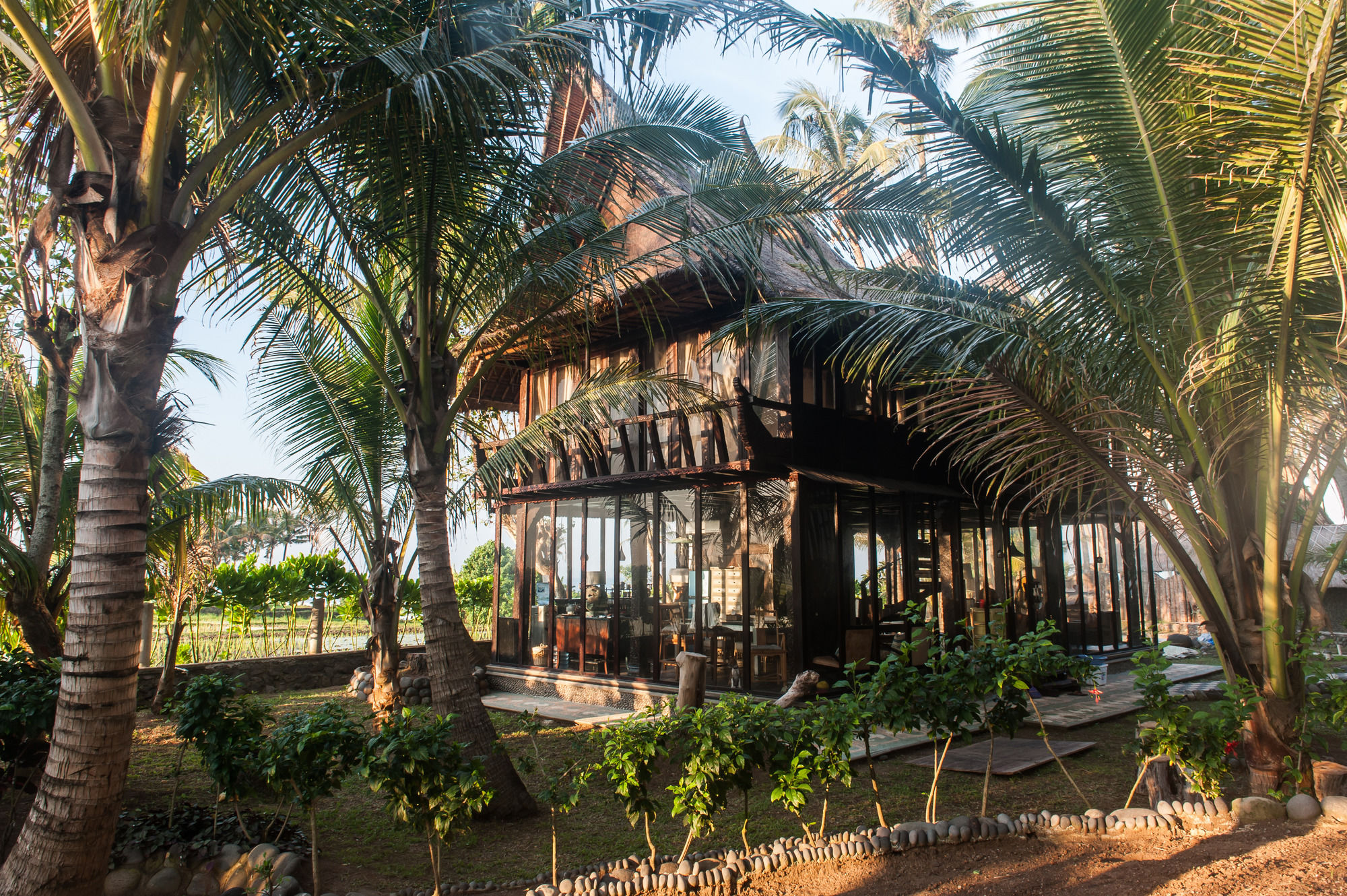 Фото Most Exotic Beachfront Villa Keong