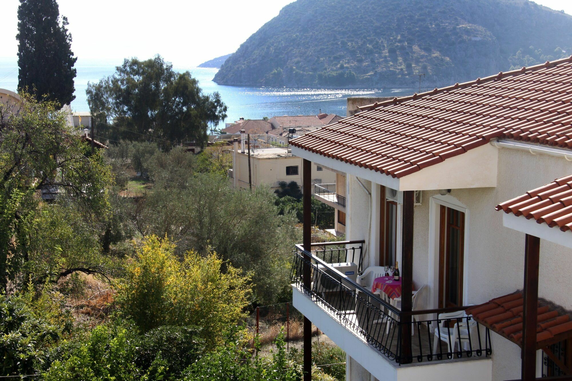 Фото Oasis Apartments