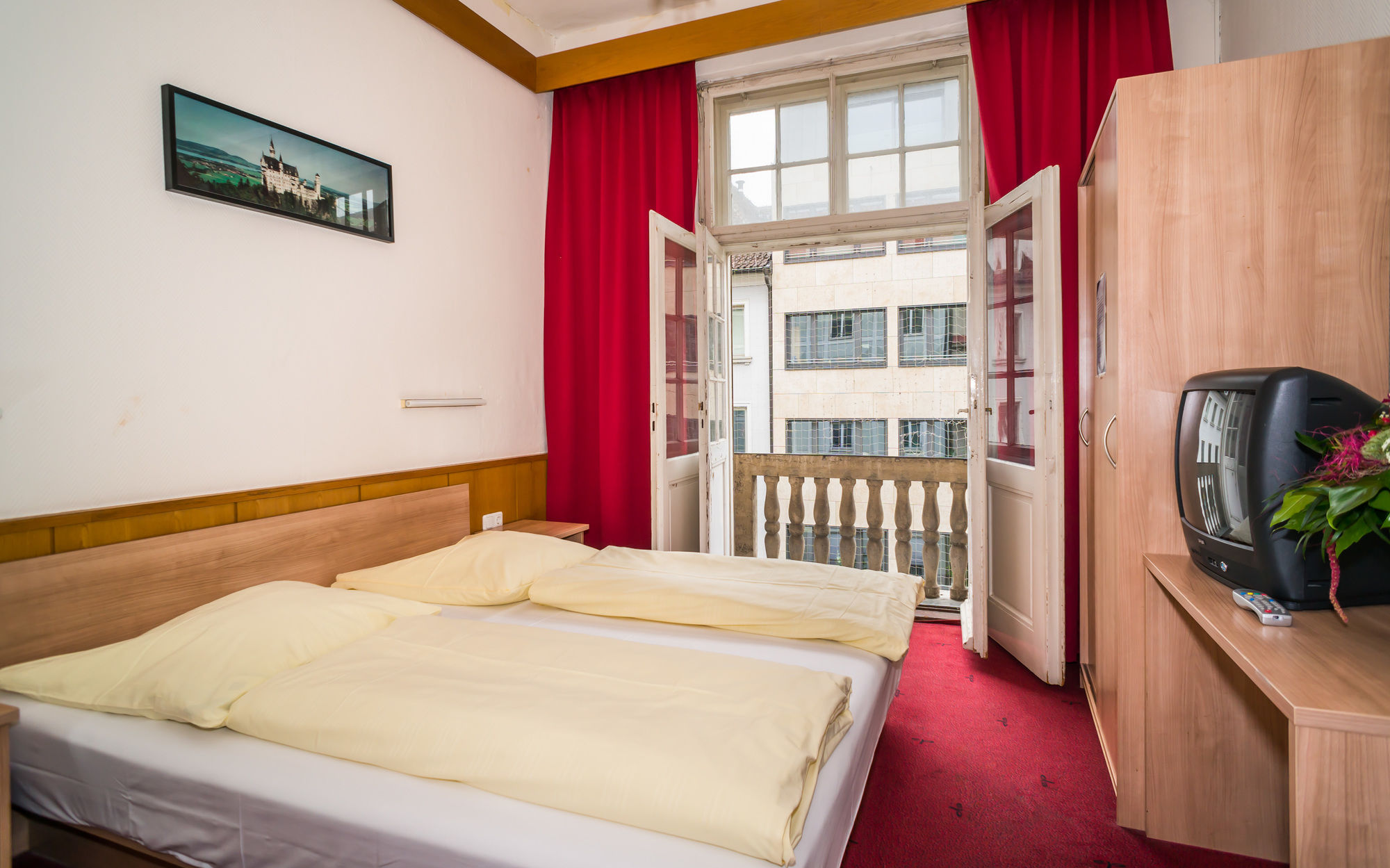 Фото Smart Stay Hotel Station