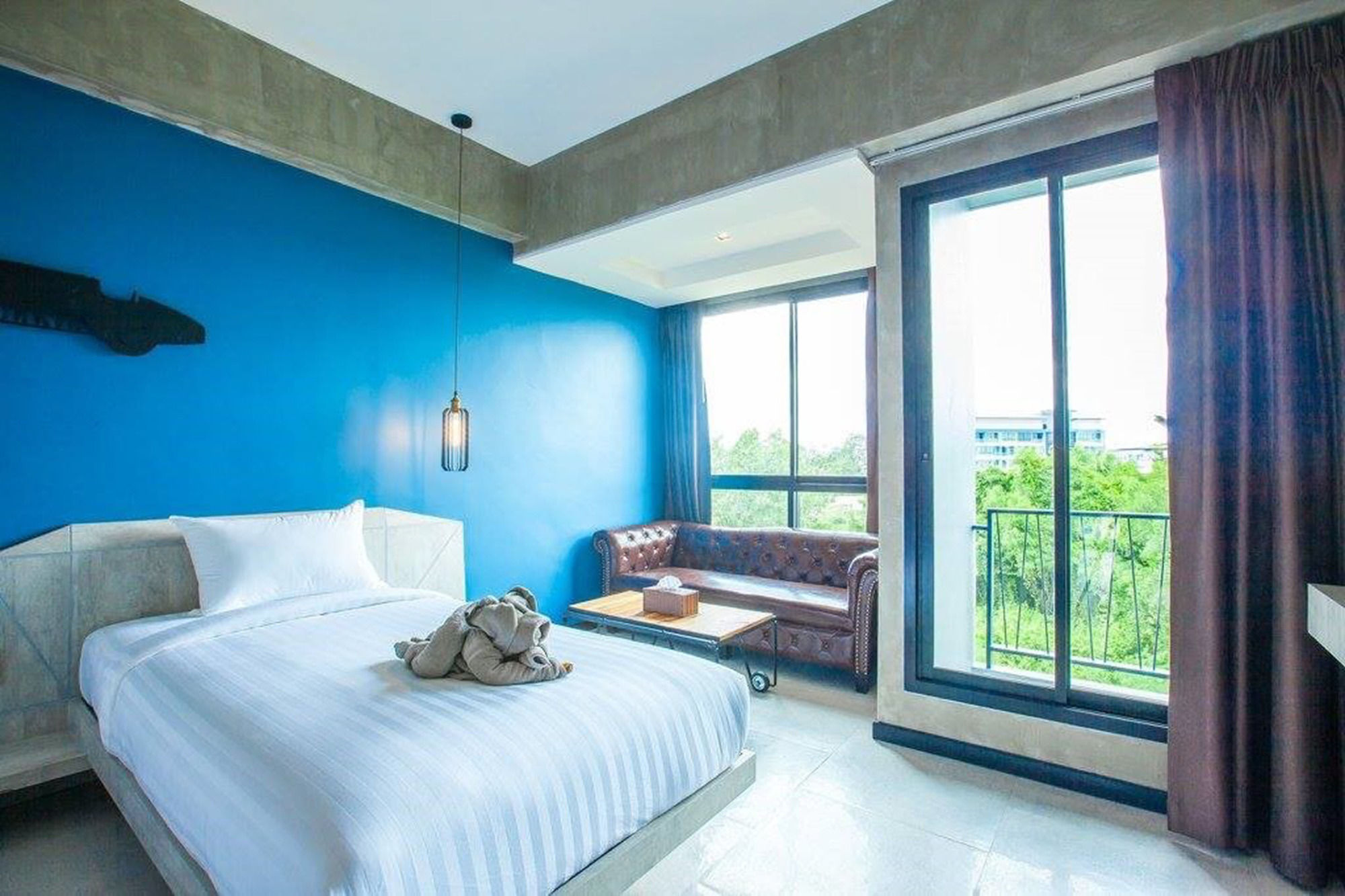 Фото Loftmania Boutique Hotel