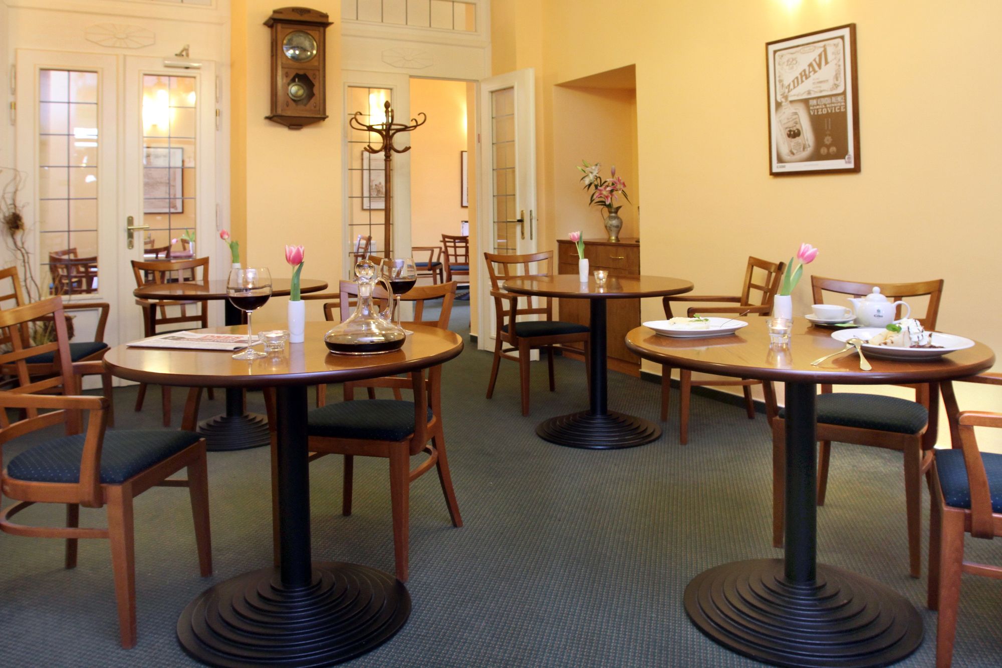 Фото Hotel Maxim