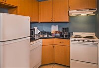 Фото Residence Inn by Marriott Bethesda Downtown