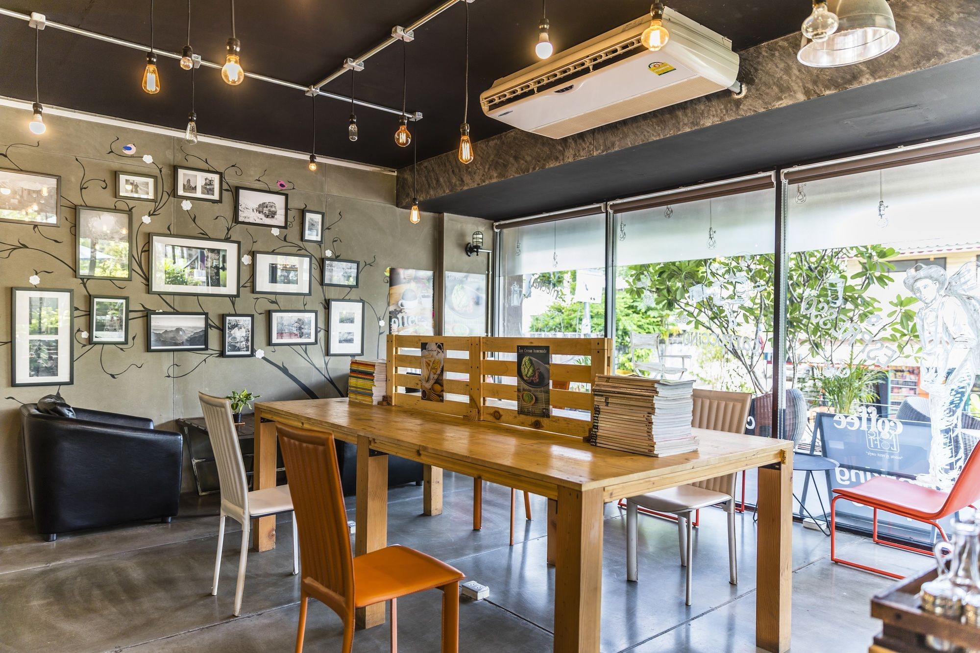 Фото Livotel Hotel Hua Mak Bangkok