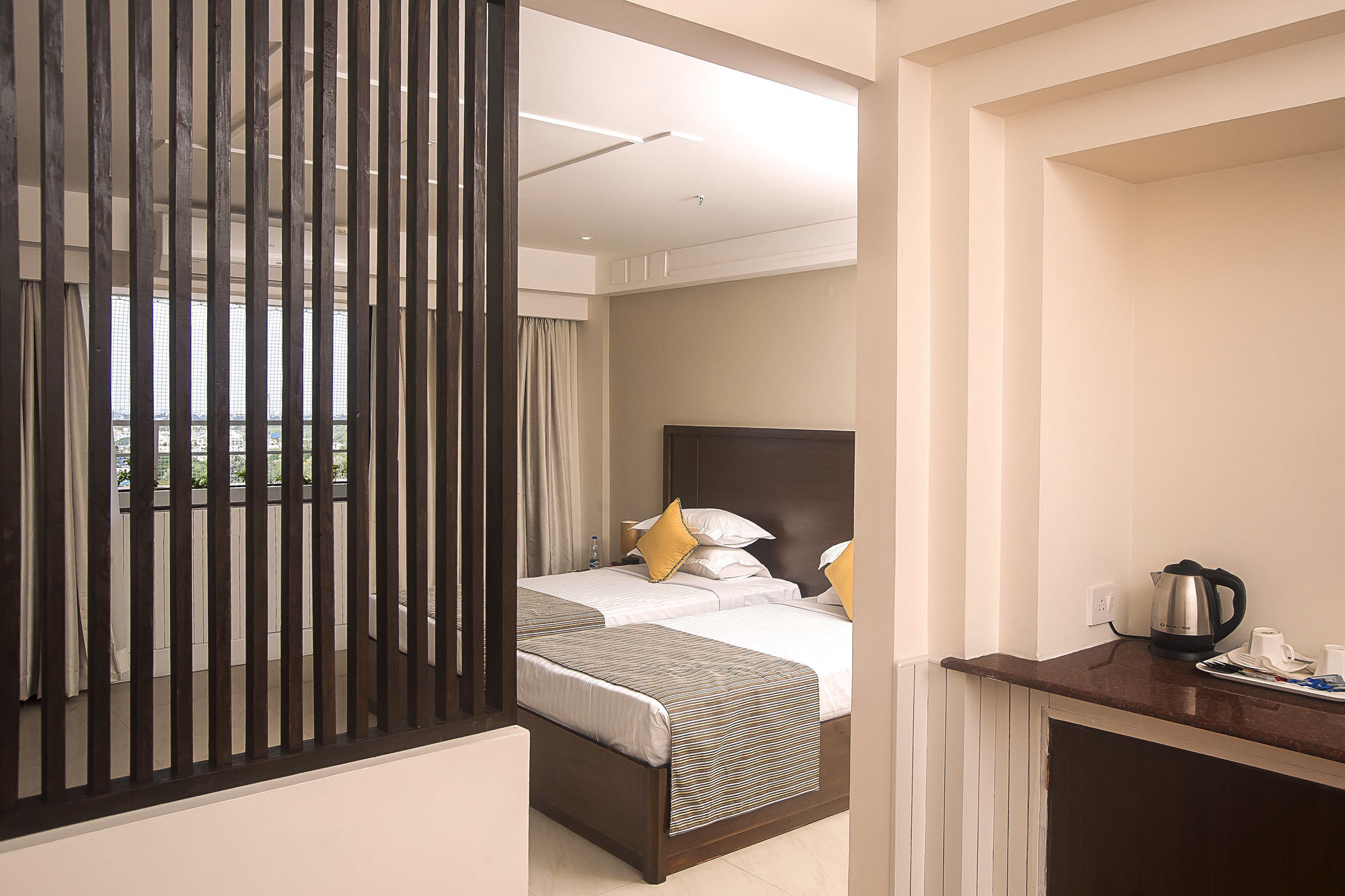 Фото Hotel Ivory Tower