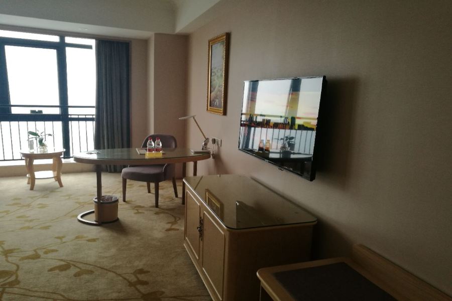 Фото Vienna Chongqing Yuanjiagang Subway Station Branch