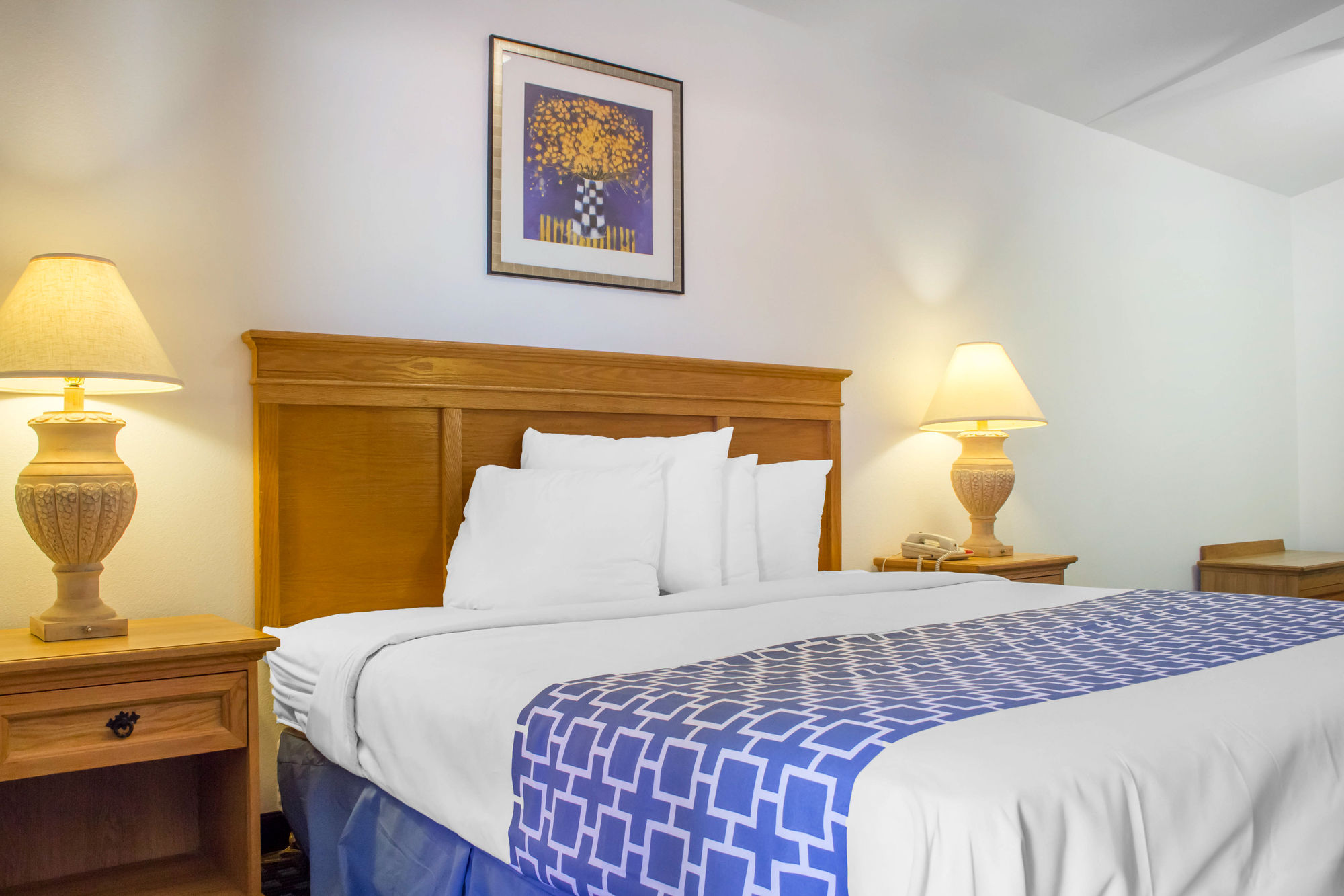 Фото Rodeway Inn Old Town Scottsdale