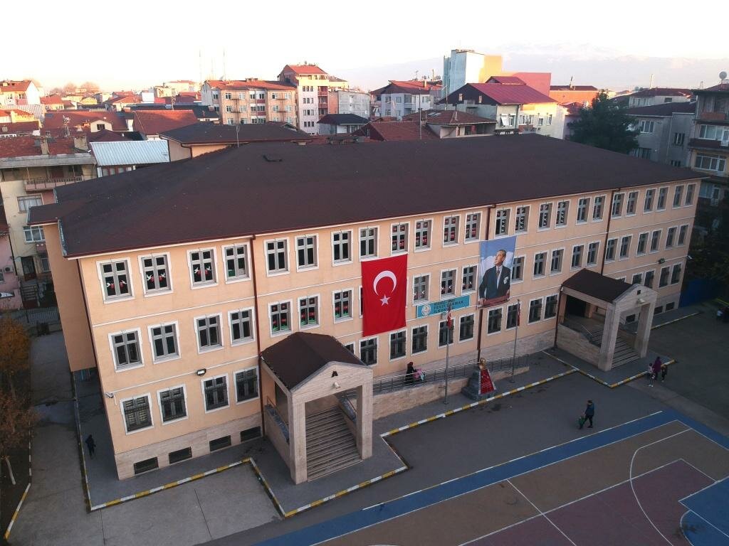 Primary school Fevzi Cakmak Primary School, Izmit, photo