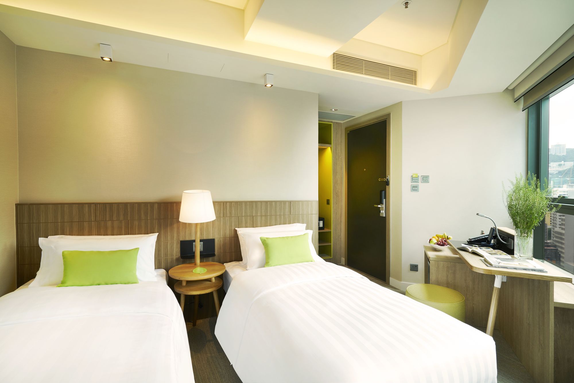 Фото Hotel Ease Access Wan Chai