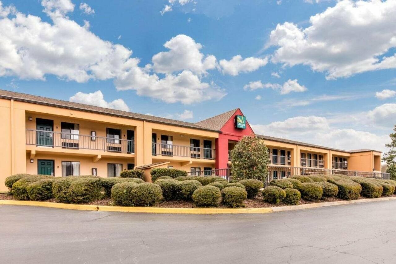 Фото Quality Inn Pelham I-65 exit 246