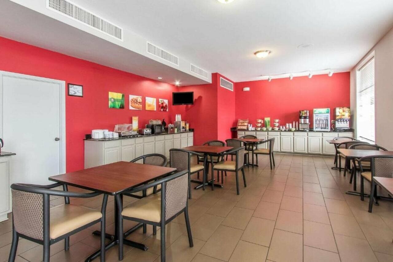 Фото Quality Inn Downtown Historic District