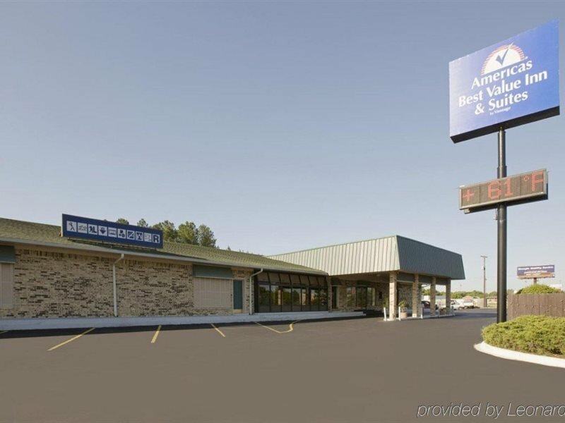 Фото Oyo Hotel Tyler Lindale